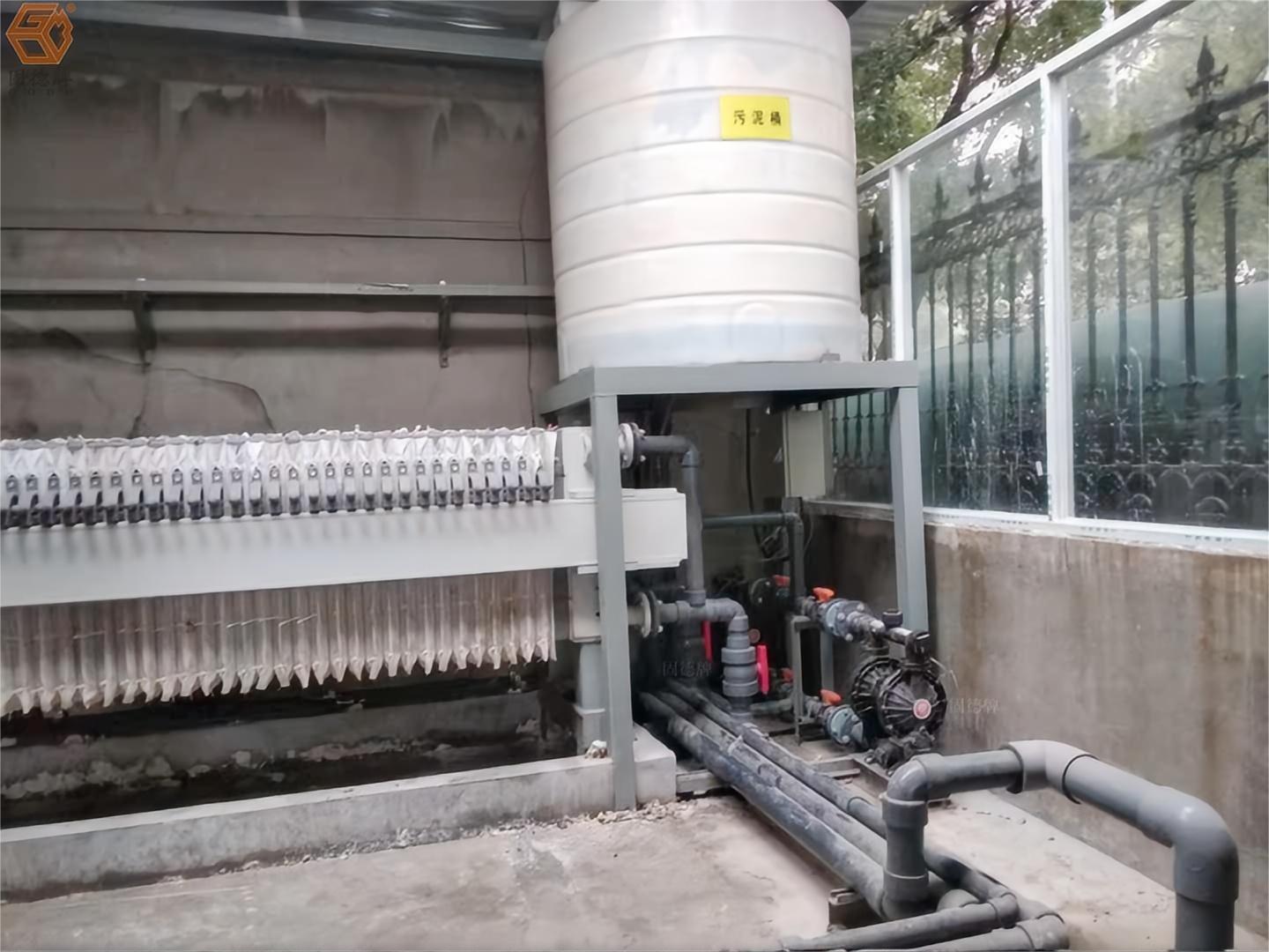 1717722389-8041.jpg 1717722389-8041.jpg