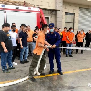 防范未“燃”！邊鋒集團(tuán)開(kāi)展消防應(yīng)急演練工作