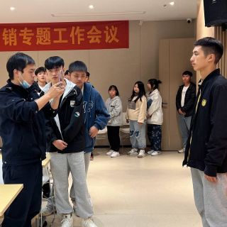 點(diǎn)贊！派出所把“零跑腿”送到生產(chǎn)線