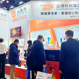 直擊北京水展現(xiàn)場，看邊鋒精彩瞬間！